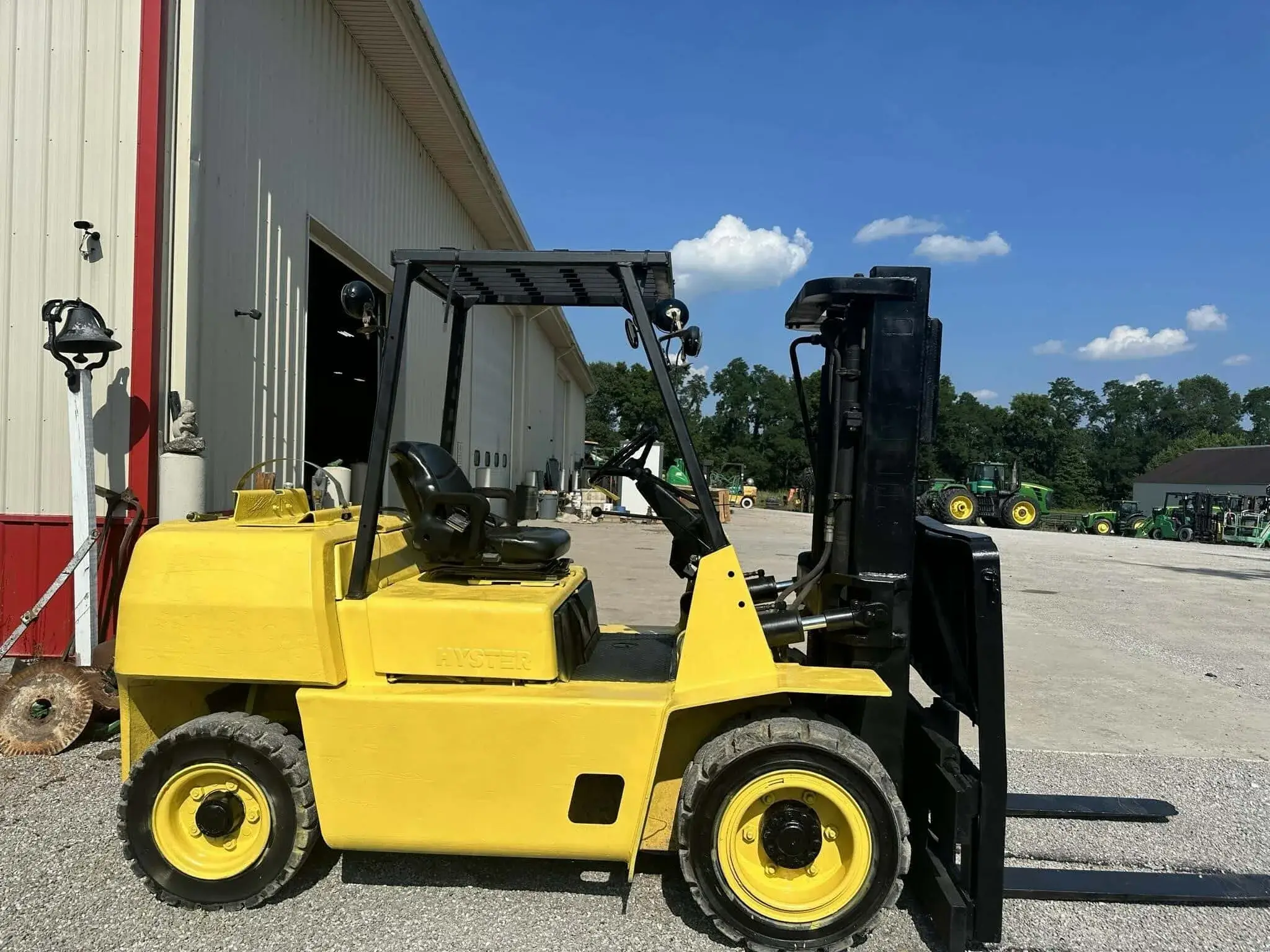 Empilhadeira Hyster H80XL em operação