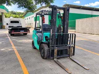 Empilhadeira Mitsubishi FG25NM usada, ano 2013, em São José dos Campos — foto 1