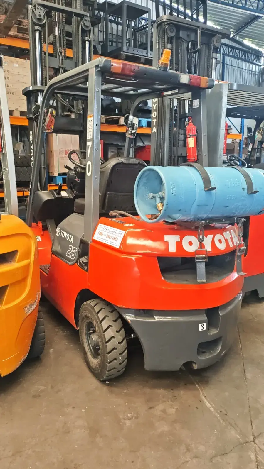 Empilhadeira Toyota 7FG25 frota 070